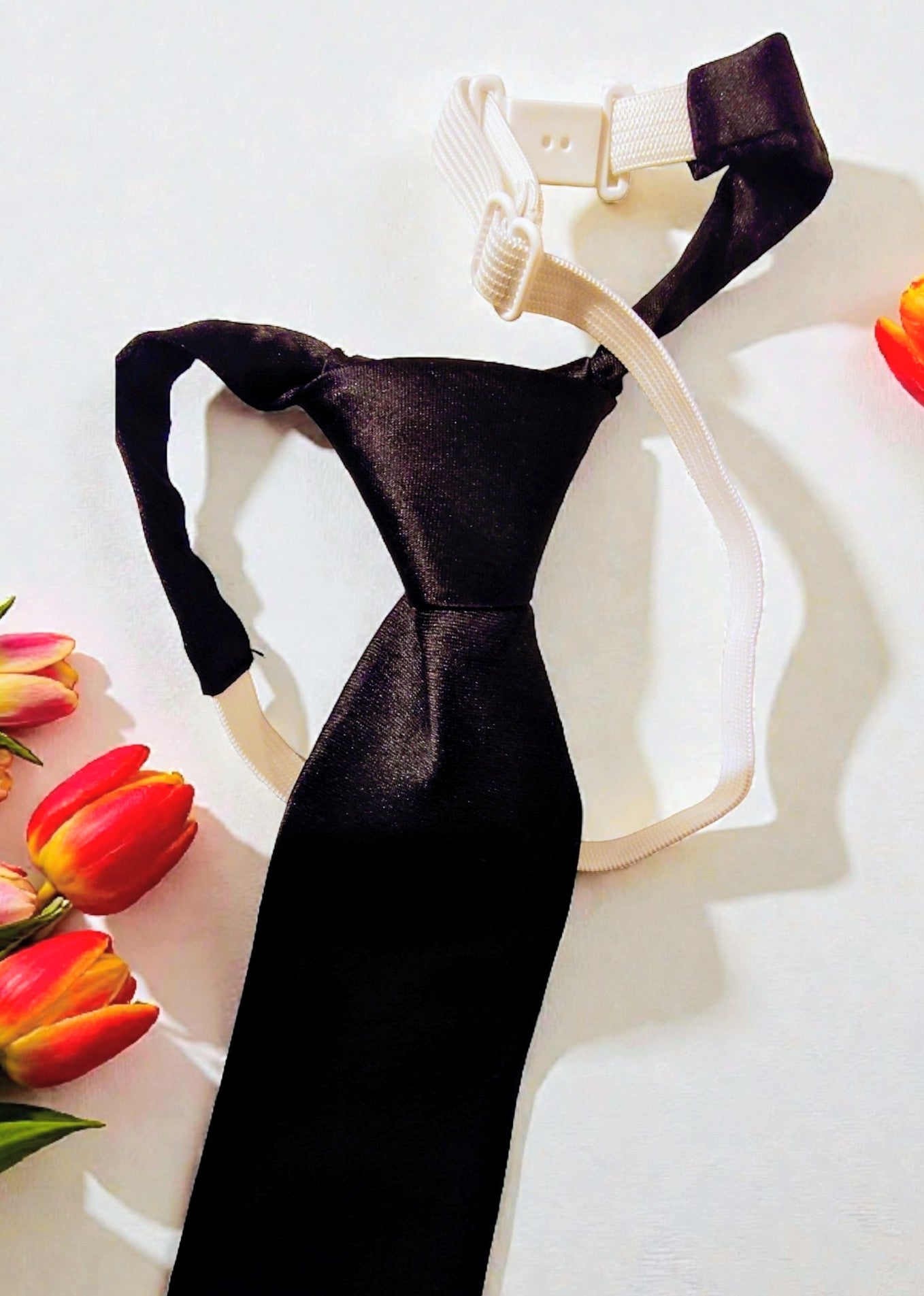 Unie - cravate sobre noire